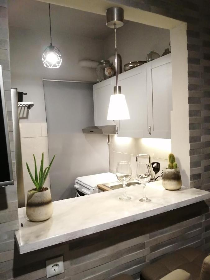 Comfortable Modern Entire House Near The Center Of Athens-Blue Serenity Kültér fotó